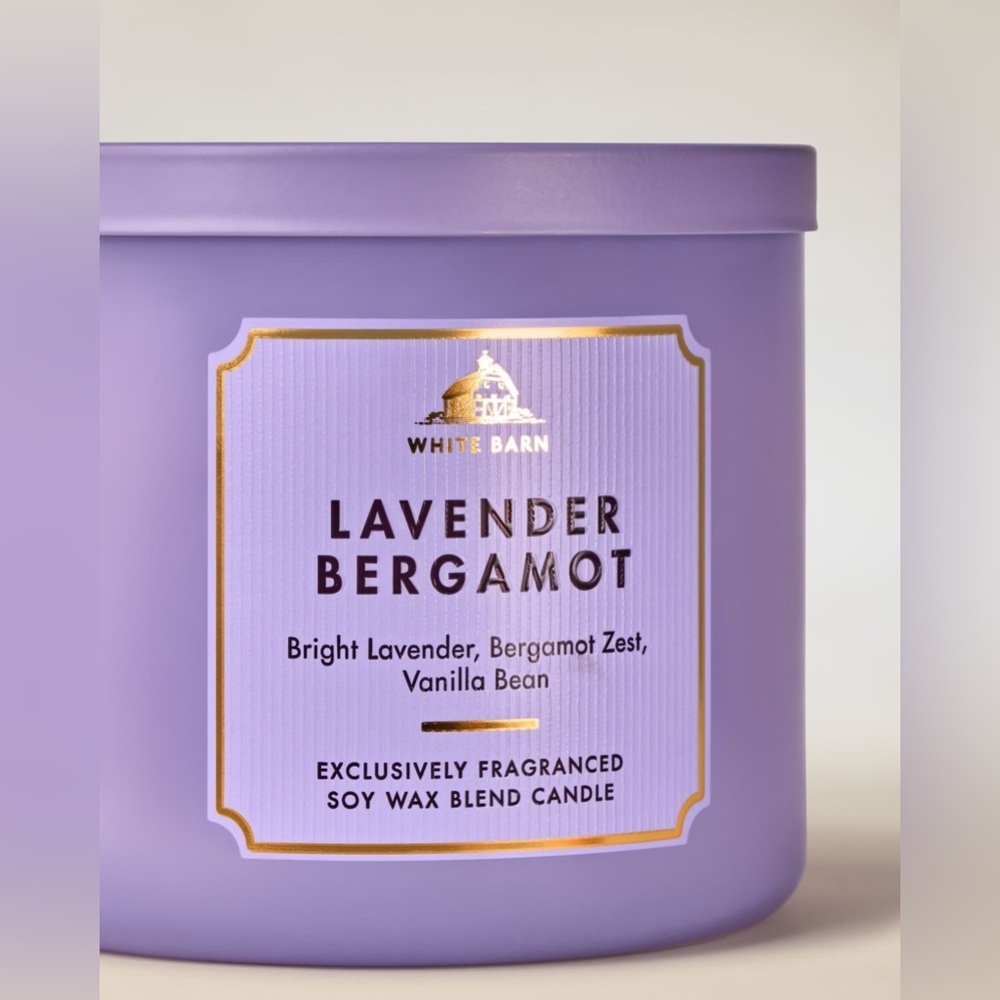 Bath & Body Works White Barn Lavender Bergamot Soy Wax Blend 3-Wick Candle NWT
